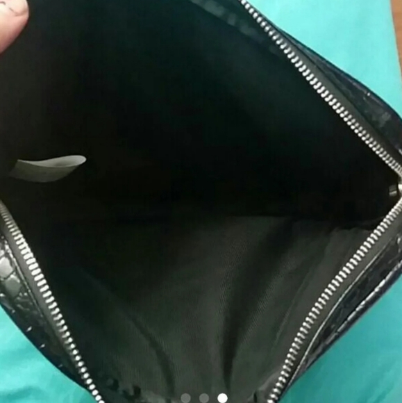 Carrying Case - Picture 7 of 9